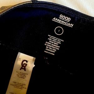 2piece Good American active wear Mixed metal color